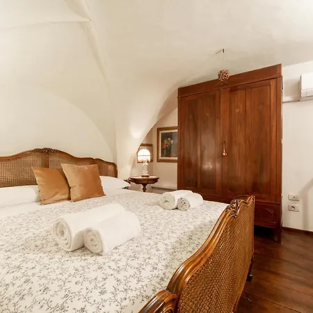 The Paintress With Private Patio