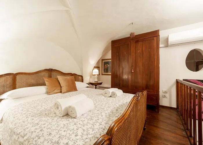 The Paintress With Private Patio