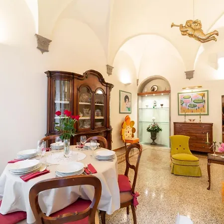 Apartment The Paintress With Private Patio *