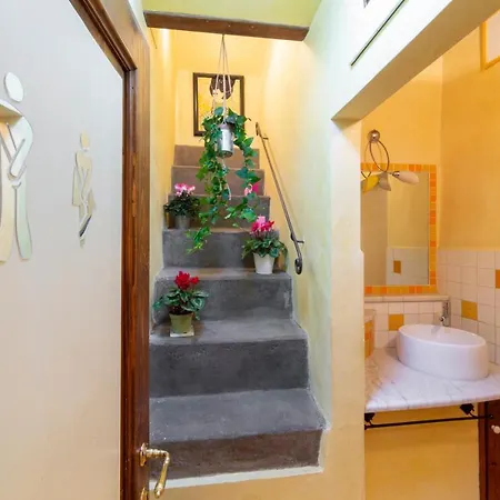 The Paintress With Private Patio * Florence